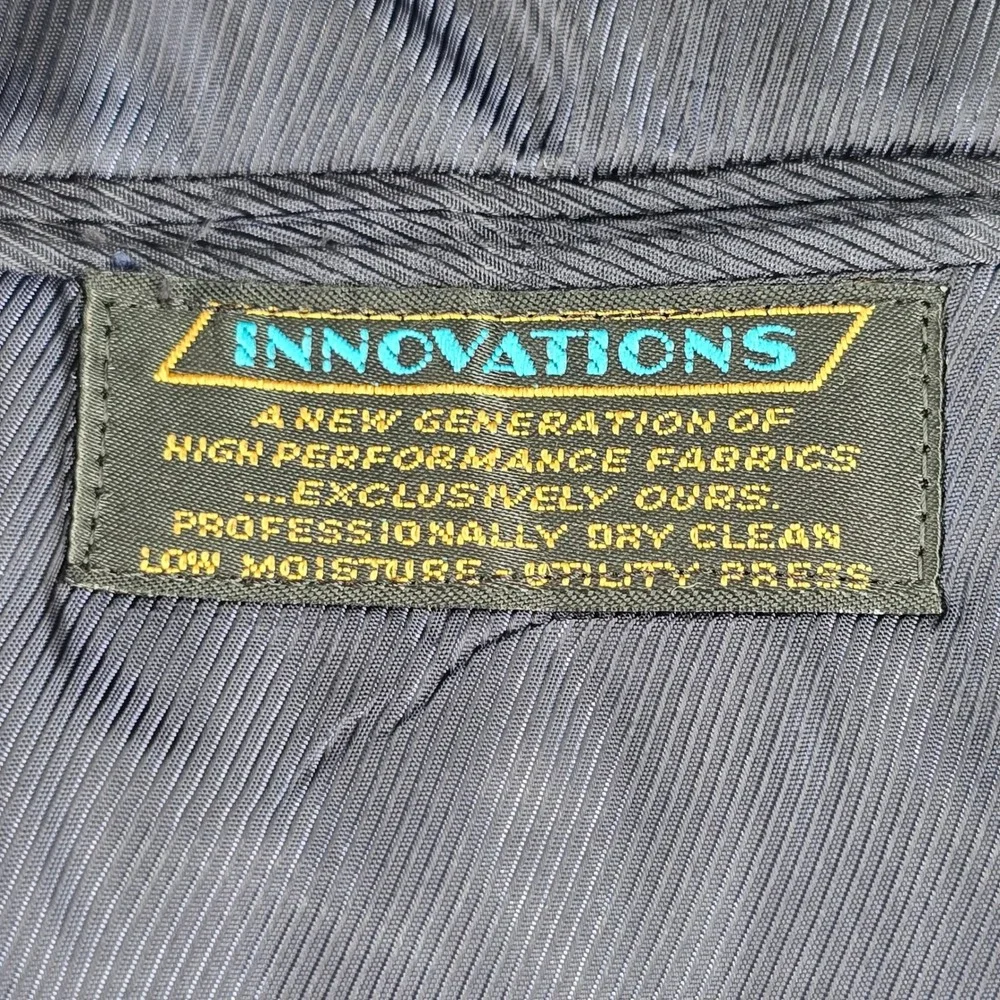 Hart Schaffner & Marx item details
